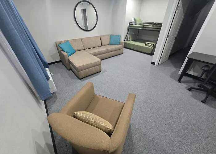 The Atlas Inn & Suites Lax